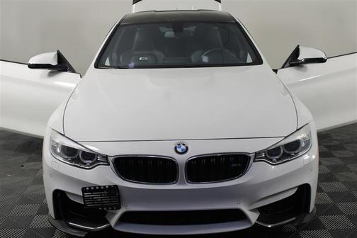 Alpine White 2015 BMW M4 Base