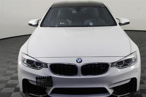 Alpine White 2015 BMW M4 Base