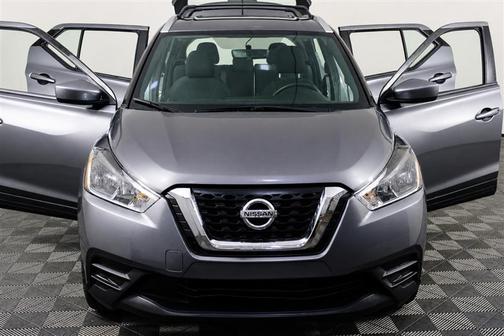 Gun Metallic 2019 Nissan Kicks SV