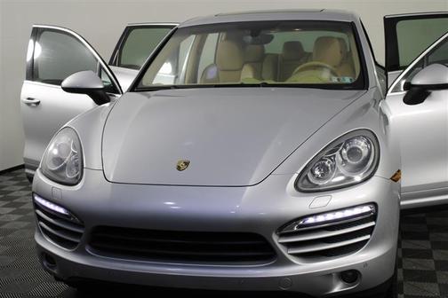 2012 Porsche Cayenne Cayenne