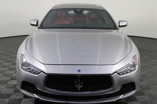 Bianco Alpi Pearlescent 2017 Maserati Ghibli S Q4