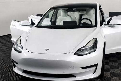 Pearl White Multi-Coat 2020 Tesla Model 3 Long Range