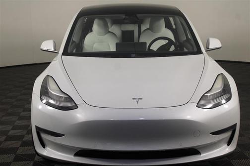 Pearl White Multi-Coat 2020 Tesla Model 3 Long Range