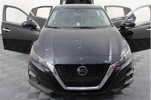 2022 Nissan Altima S FWD