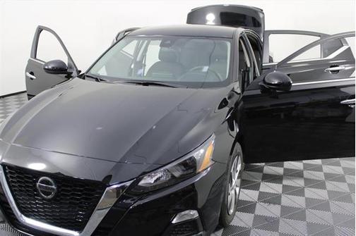 2022 Nissan Altima S FWD