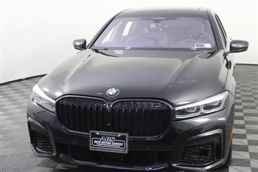 Jet Black 2020 BMW 750 i xDrive