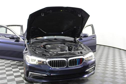 Blue 2018 BMW 530 xDrive