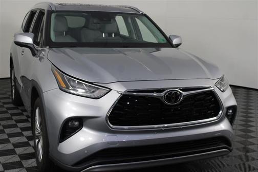 2023 Toyota Highlander Platinum