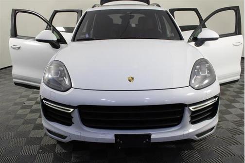 2015 Porsche Cayenne Turbo