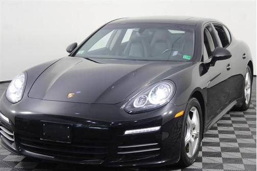 2015 Porsche Panamera 4