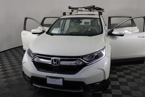 White Diamond Pearl 2018 Honda CR-V EX