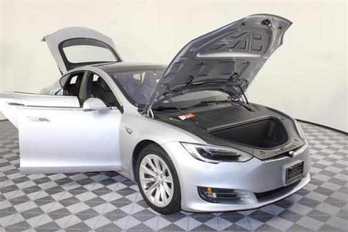 2017 Tesla Model S 75D