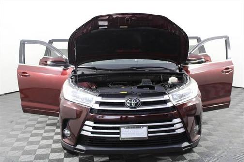 2017 Toyota Highlander LE