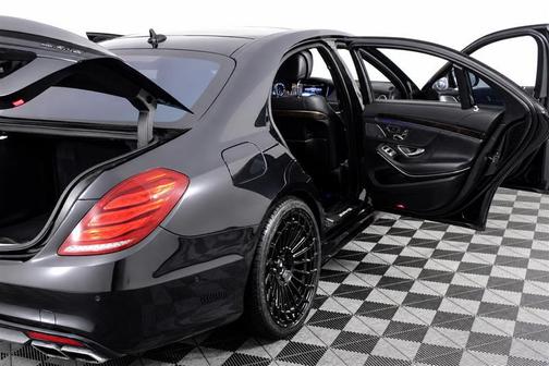 Obsidian Black Metallic 2015 Mercedes-Benz S-Class 4MATIC