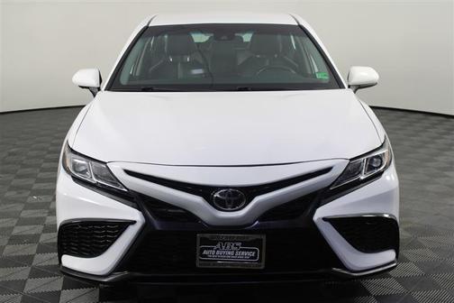 Super White 2021 Toyota Camry SE