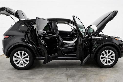 Black 2017 Land Rover Range Rover Evoque SE