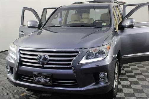 2013 Lexus LX 570 Base