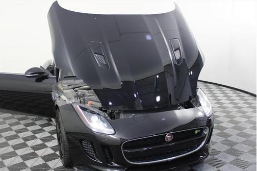 2016 Jaguar F-TYPE R