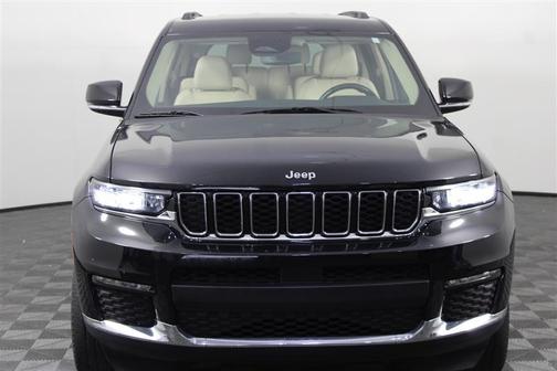 Diamond Black Crystal Pearlcoat 2022 Jeep Grand Cherokee L Limited