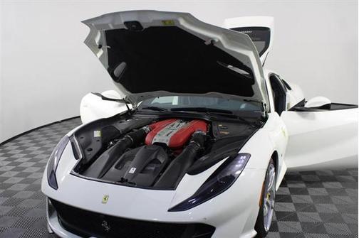 2019 Ferrari 812 Superfast Base