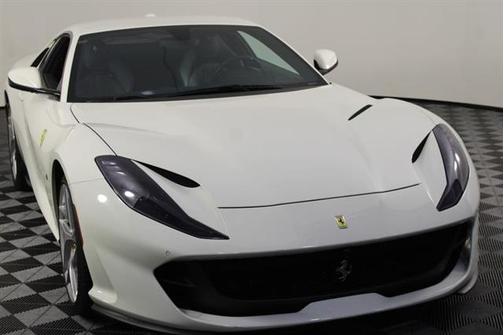 2019 Ferrari 812 Superfast Base