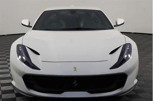 2019 Ferrari 812 Superfast Base