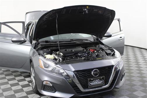 Gun Metallic 2019 Nissan Altima 2.5 S
