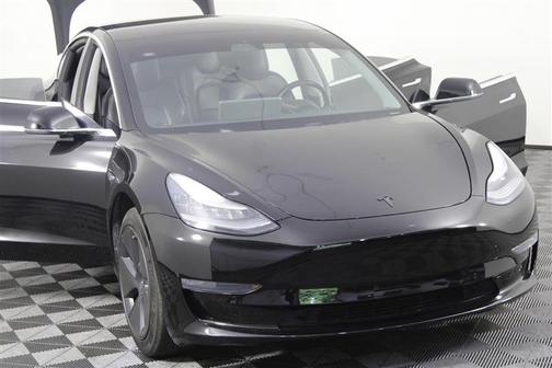 Solid Black 2019 Tesla Model 3 Standard Range