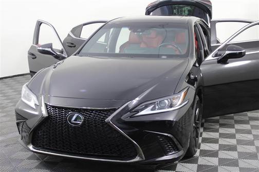 Obsidian 2022 Lexus ES 350 F Sport