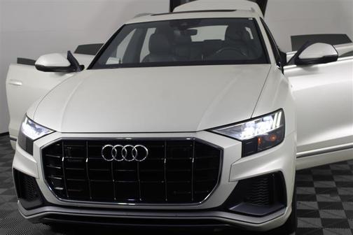 2021 Audi Q8 55 Premium Plus