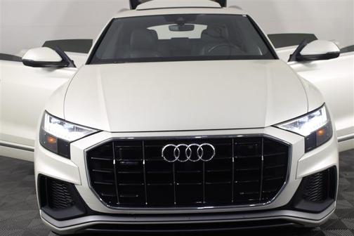 2021 Audi Q8 55 Premium Plus