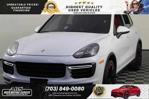 White 2015 Porsche Cayenne Turbo