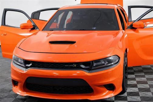 Go Mango 2020 Dodge Charger Scat Pack