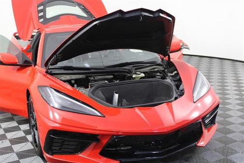2020 Chevrolet Corvette Stingray w/2LT