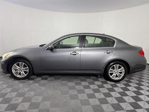 2012 INFINITI G37x Base