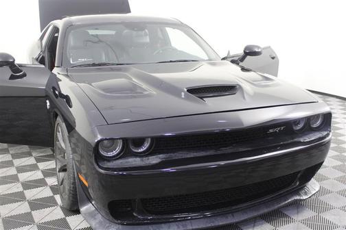 2015 Dodge Challenger SRT Hellcat