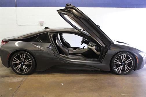 2015 BMW i8 2dr Cpe