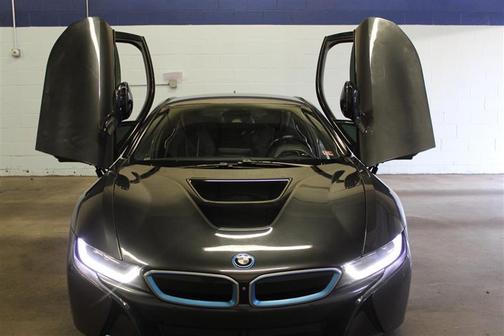 2015 BMW i8 2dr Cpe
