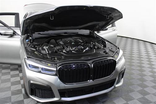 2020 BMW 750 i xDrive