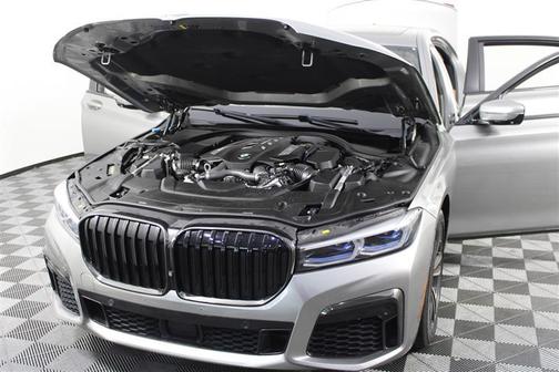 2020 BMW 750 i xDrive