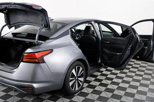 Gun Metallic 2019 Nissan Altima 2.5 SL