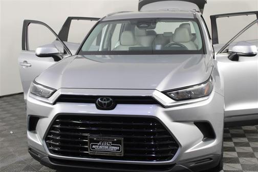 Celestial Silver Metallic 2024 Toyota Grand Highlander XLE