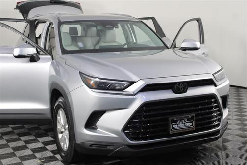 Celestial Silver Metallic 2024 Toyota Grand Highlander XLE