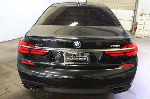 2018 BMW 750 i xDrive