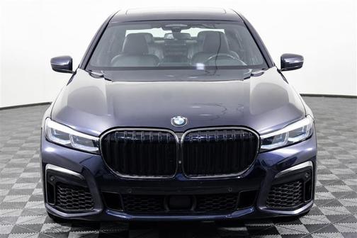 Black 2020 BMW 750 i xDrive