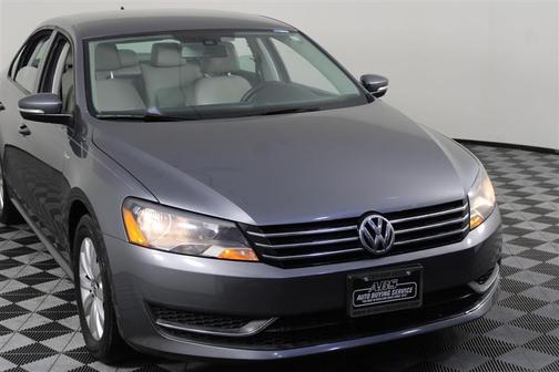 2014 Volkswagen Passat 2.5L Wolfsburg Edition