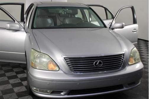 2005 Lexus LS 430 Base
