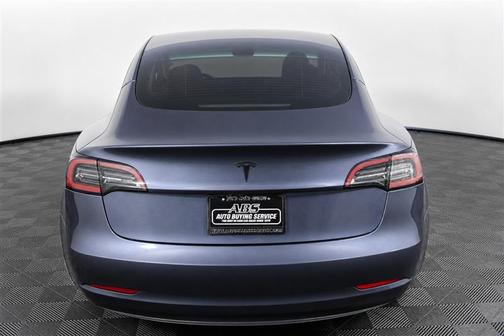 Deep Blue Metallic 2023 Tesla Model 3 Standard Range