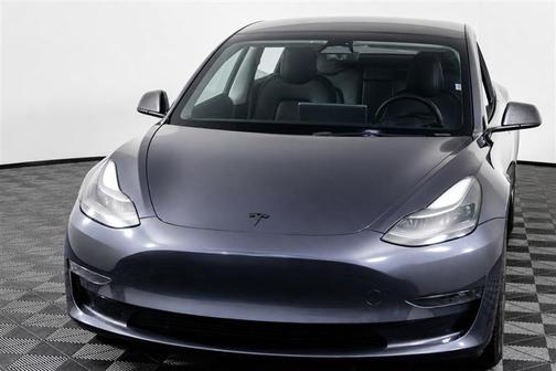 Deep Blue Metallic 2023 Tesla Model 3 Standard Range