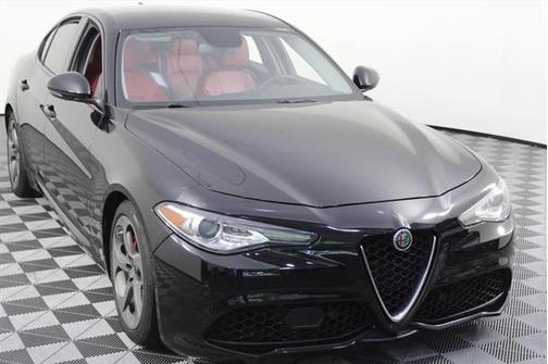 2017 Alfa Romeo Giulia Base